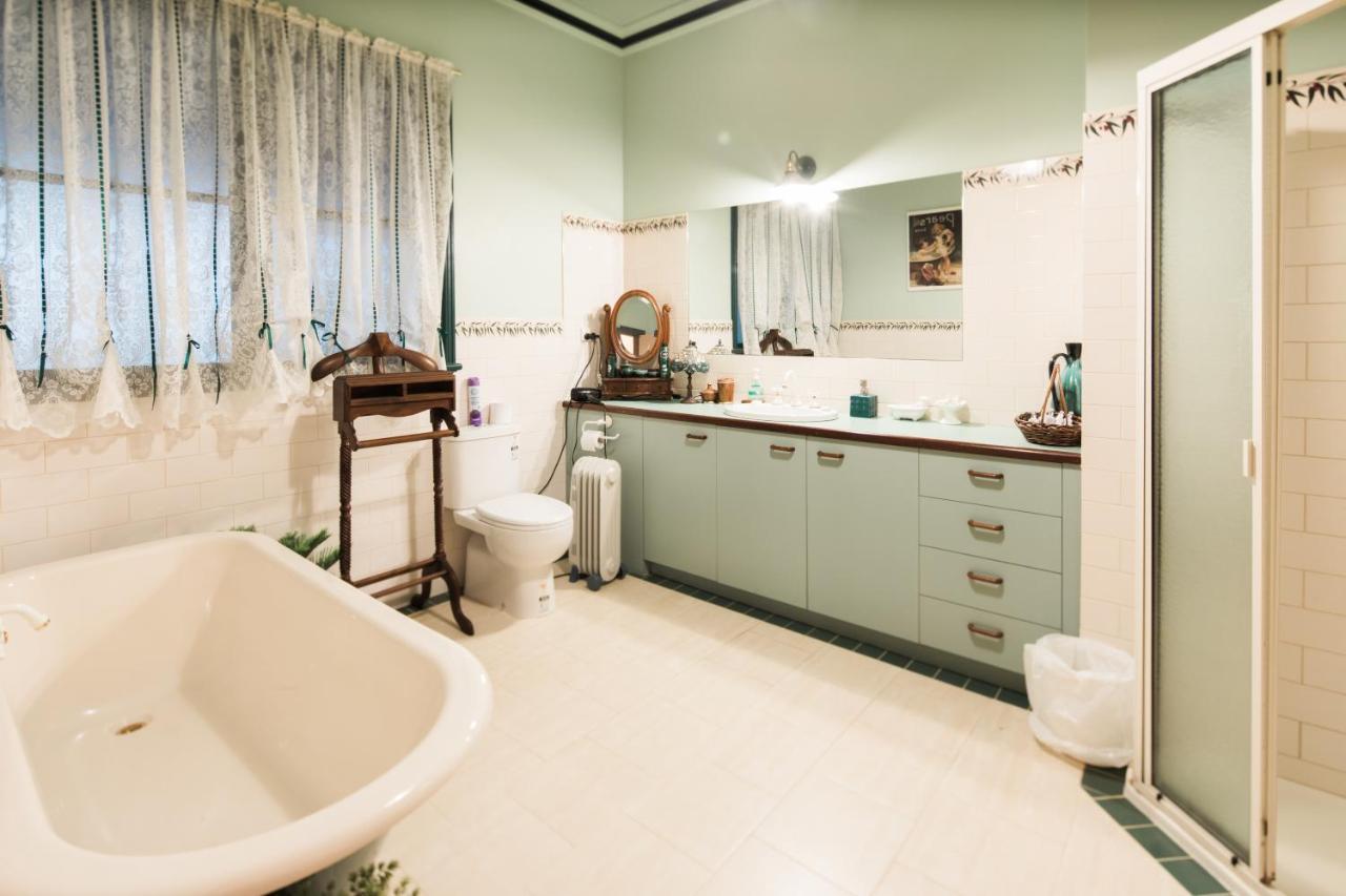 Rustic Refuge Guesthouse Kalorama Esterno foto